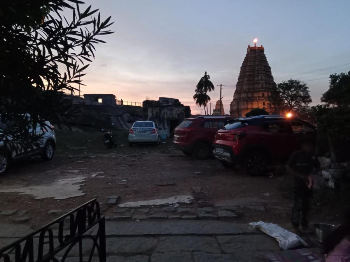 Ranjana Guesthouse Hampi Exterior photo